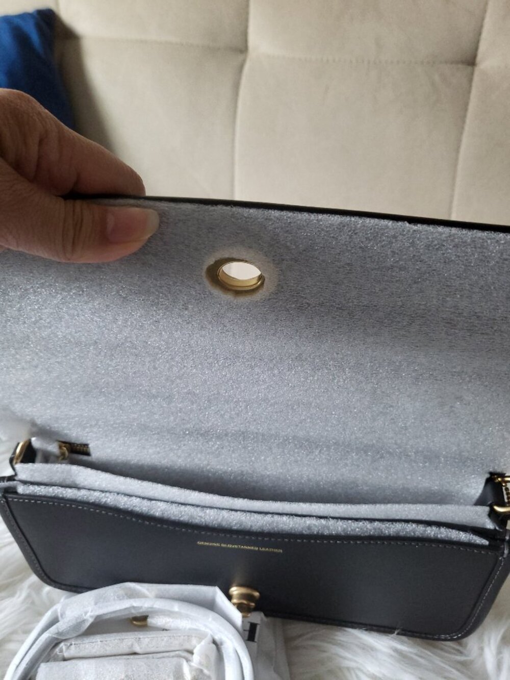 The Coach Originals Dinky Bag in Black and Brass hardware CW641 - Picture 2 of 9